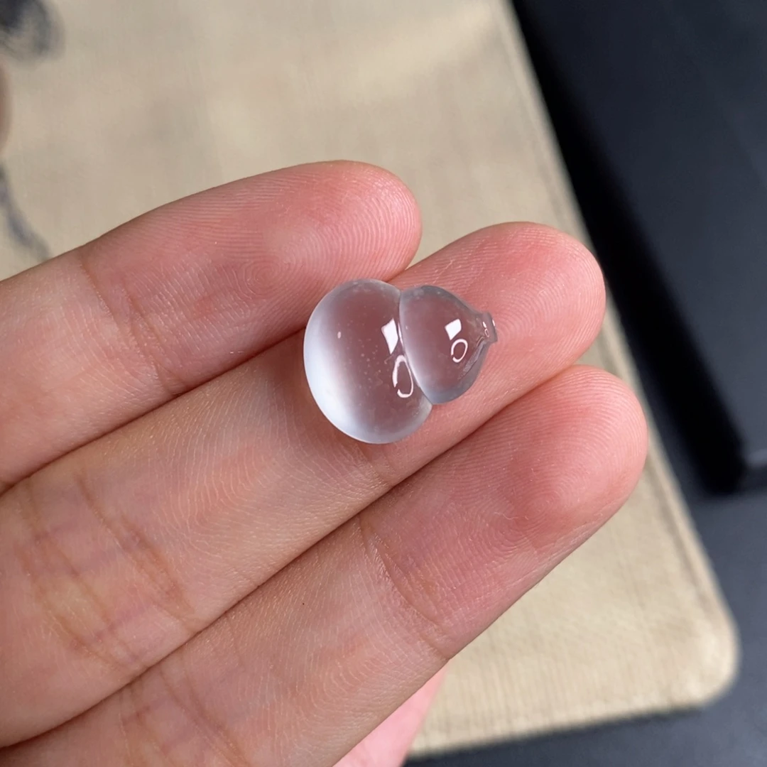 翡翠未镶嵌颈饰葫芦新货