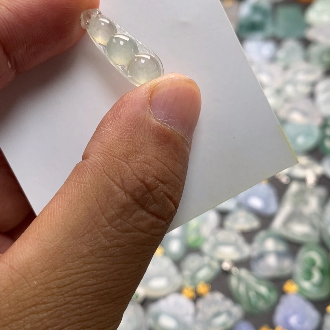 翡翠未镶嵌颈饰天然