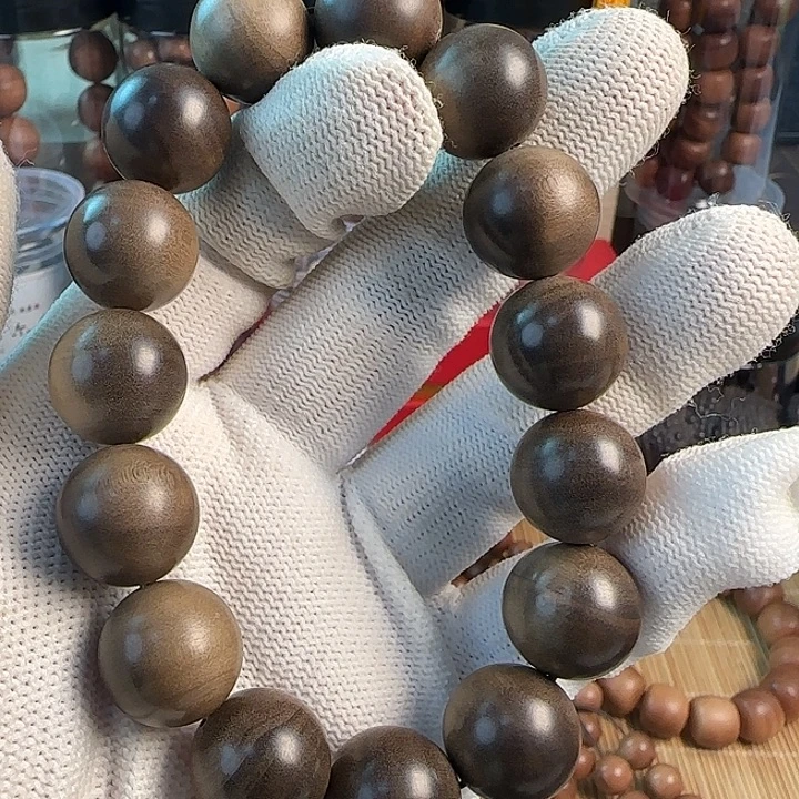 一***上木质檀.檀.木……………1.5