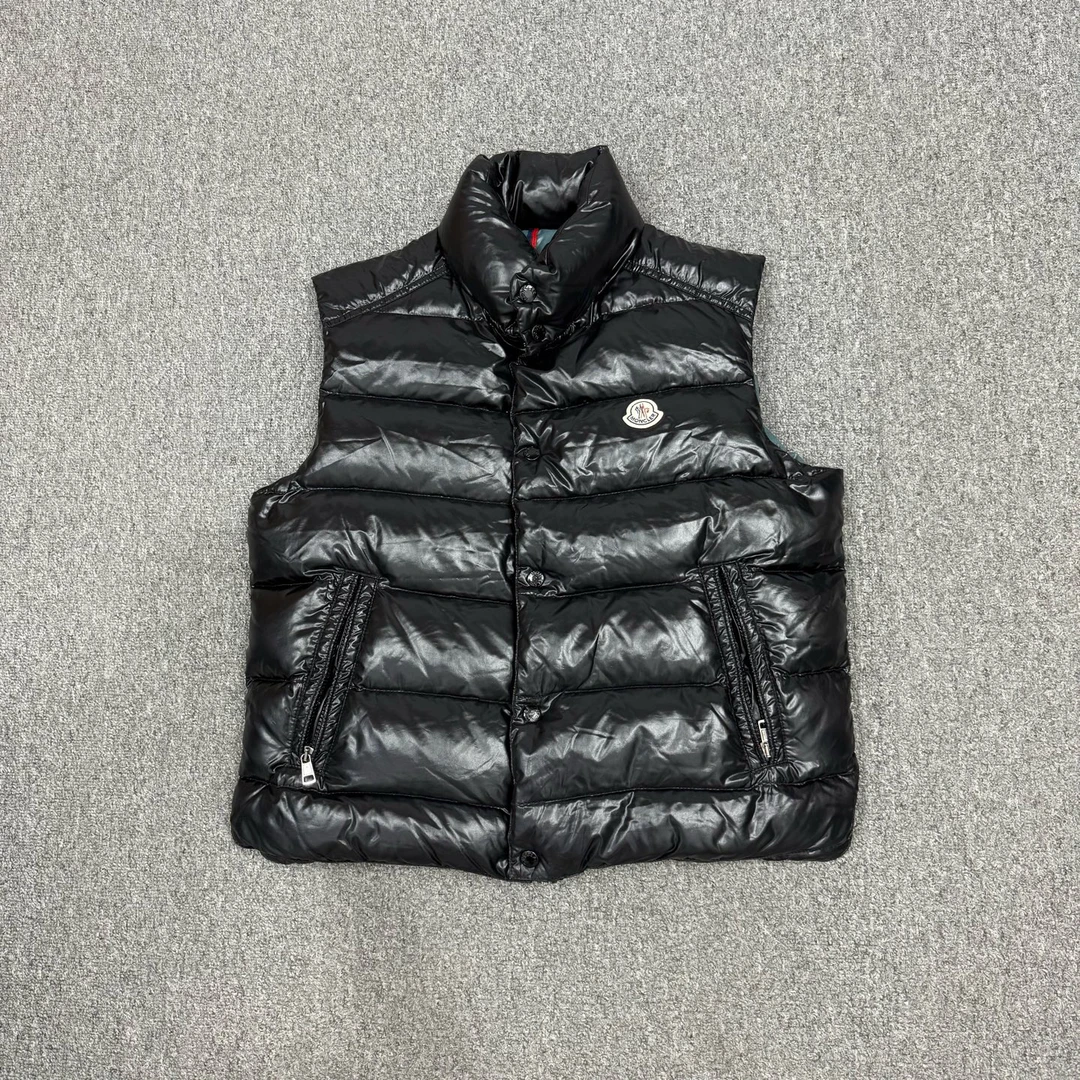 95新 MONCLER 16420697 Moncler蒙口 黑色亮面羽绒服马甲 3码95新
