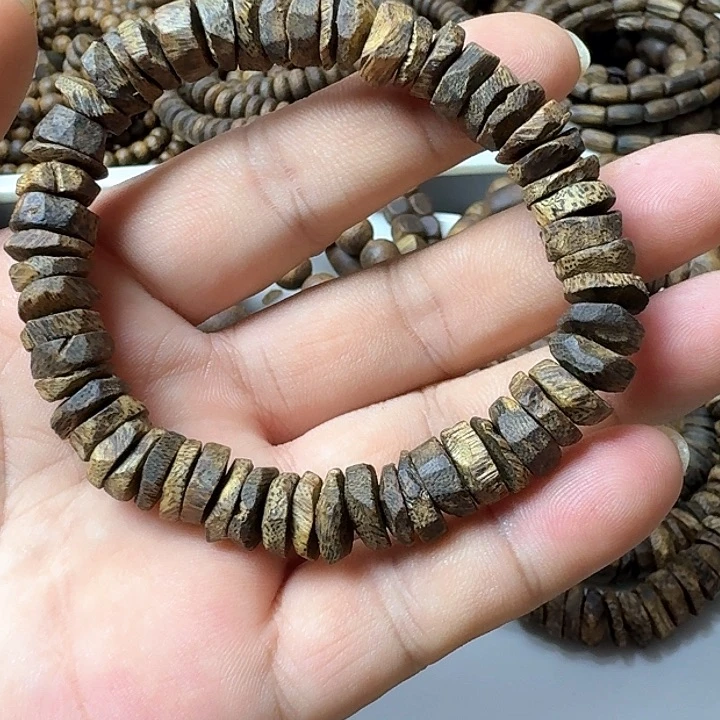 手串沉香走**北乌身手串9克加