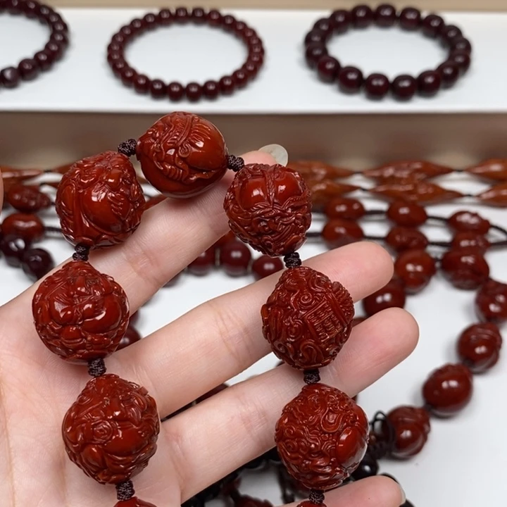 少***帅橄榄核雕刻工艺的发展
