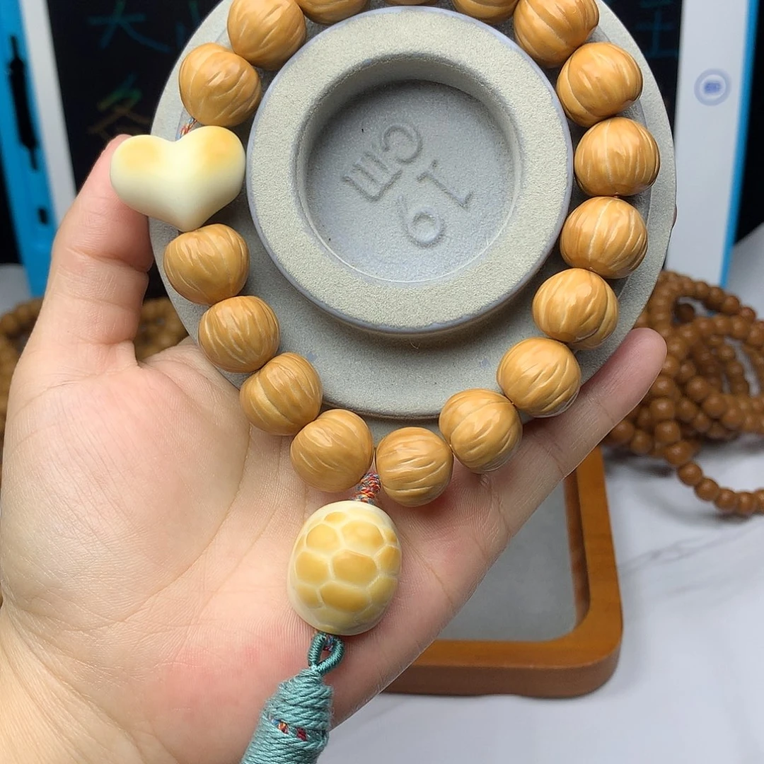 猴头核桃手串猴头拉丝屁桃手持