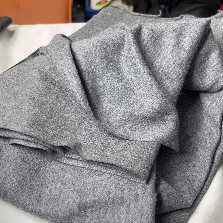 17灰色薄款1米。