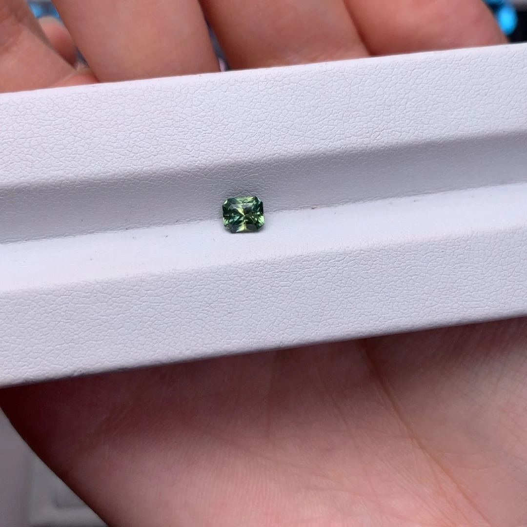 裸石蓝宝石0.66ct