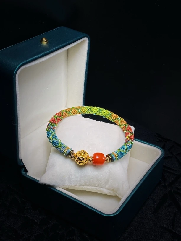 非遗编绳立体回纹手镯（不含顶珠）