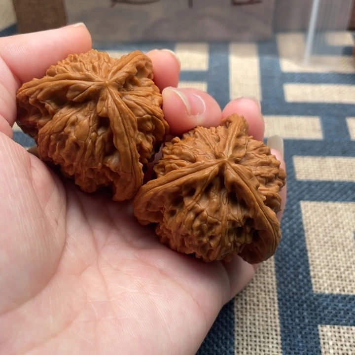 林***原核桃白狮子40核桃