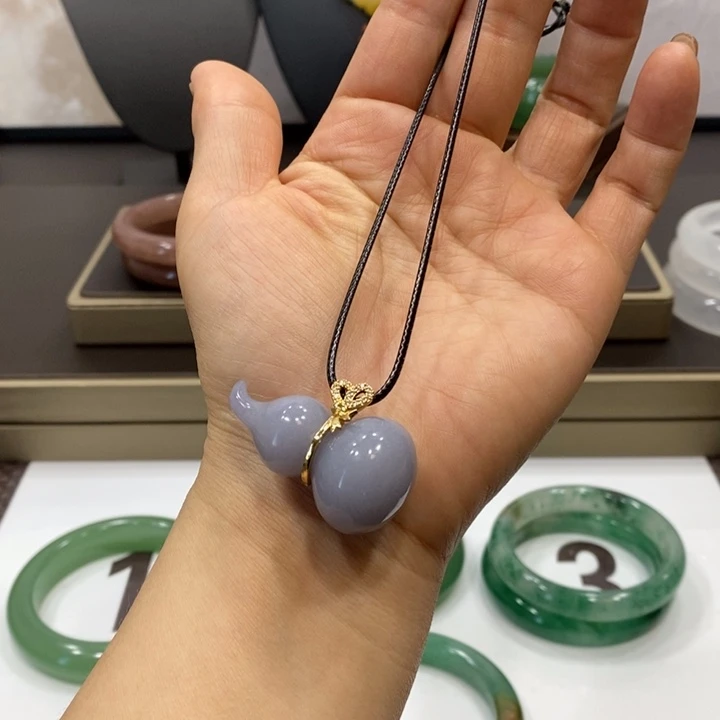 东陵石手镯未镶嵌