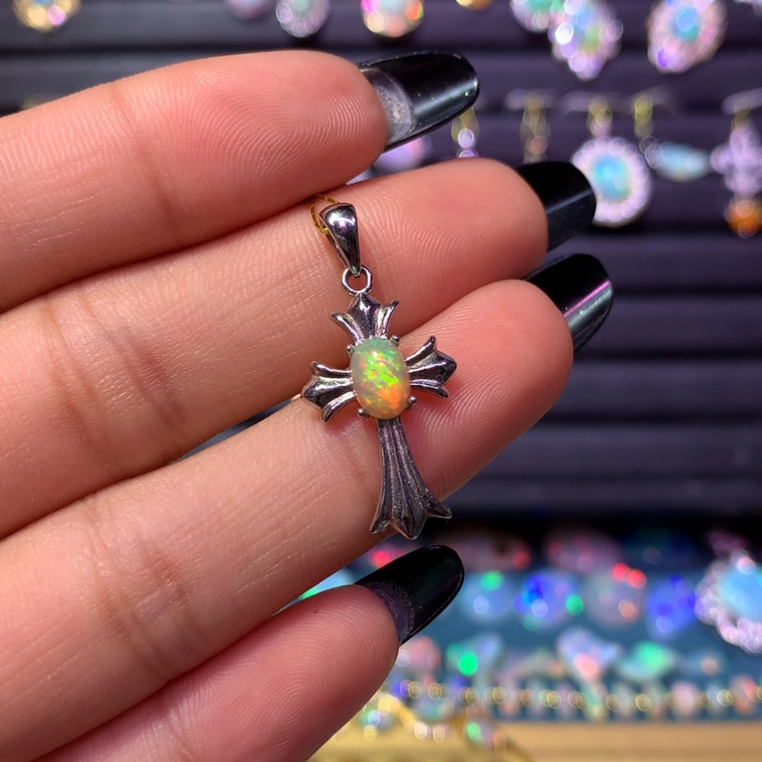 欧泊银S925镶嵌吊坠款