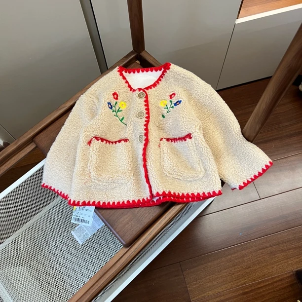 【编号N930】DM22678-14-儿童复古花朵刺绣皮毛一体外套卡其色-KQCB