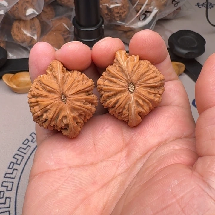 桃核把件山地磨盘40尺34