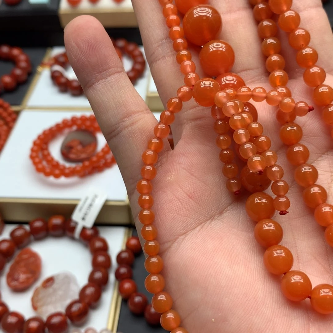 南红玛瑙项链未镶嵌宝**?