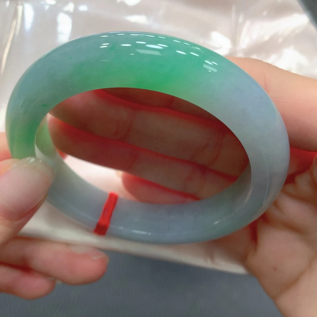 翡翠未镶嵌手镯26