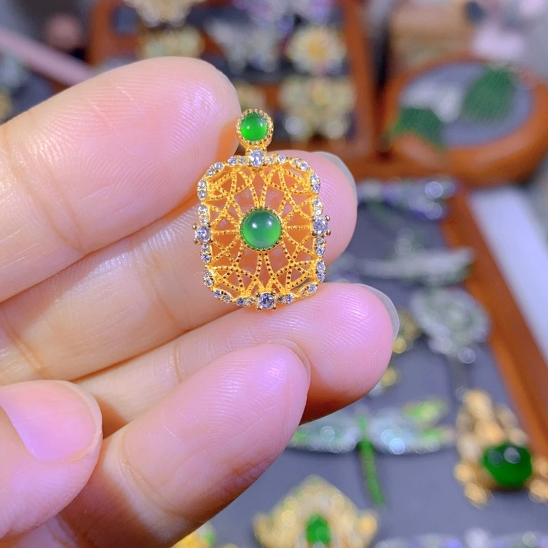 颈饰银S925镶嵌翡翠