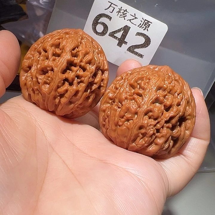 桃核吊坠39.5凤凰台……