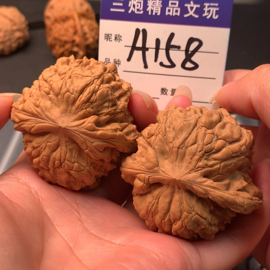 文玩核桃吊坠龙鼎