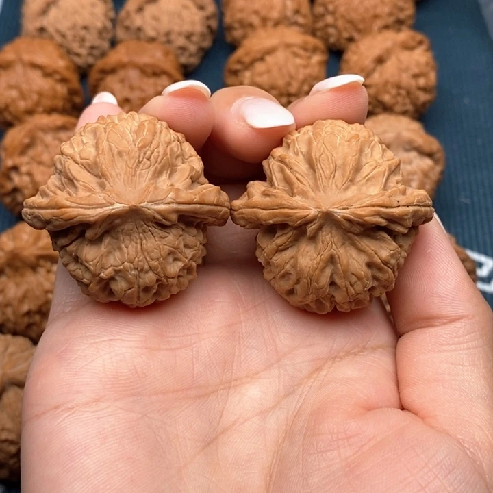 文玩核桃吊坠核王40