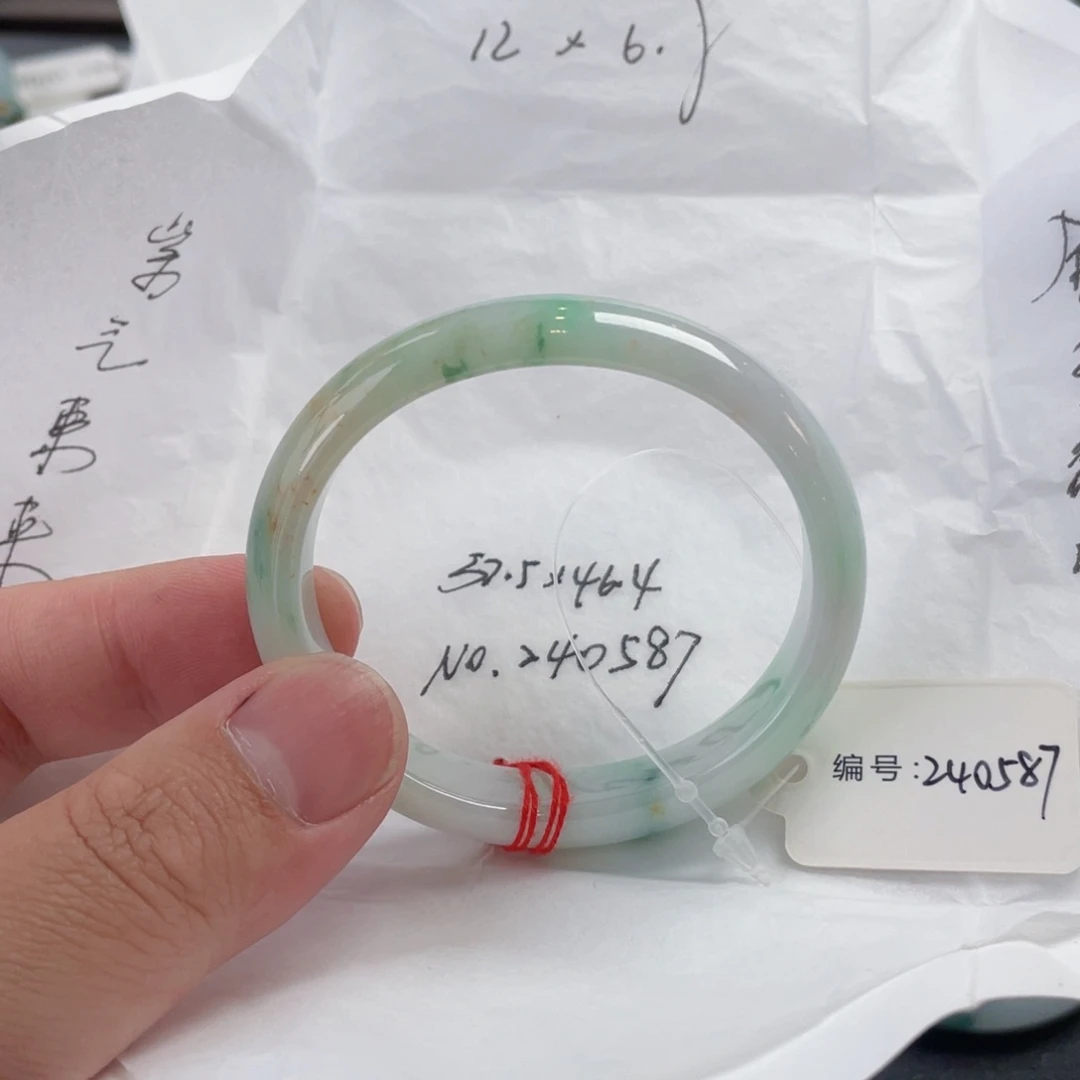 翡翠手镯未镶嵌52.5贵妃