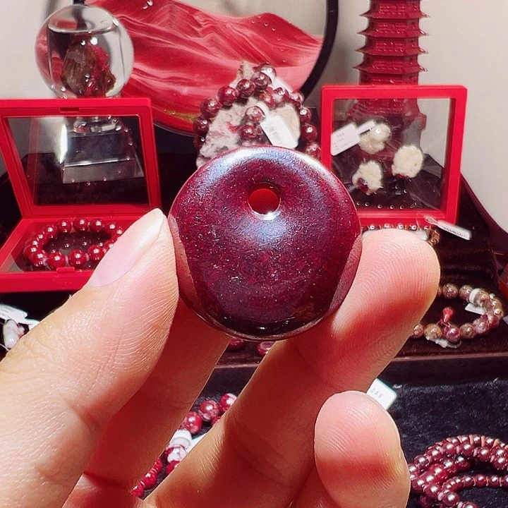 天然辰砂银*纯天然朱砂原矿平安扣