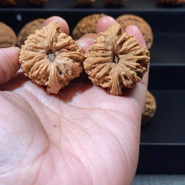 吊坠桃核文玩核桃