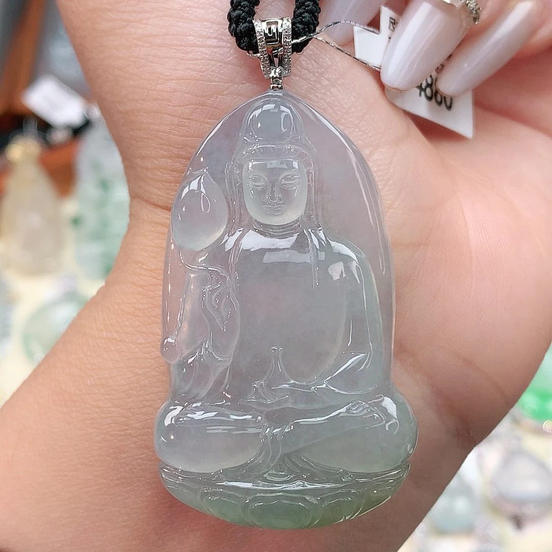 颈饰18K金镶嵌翡翠观音