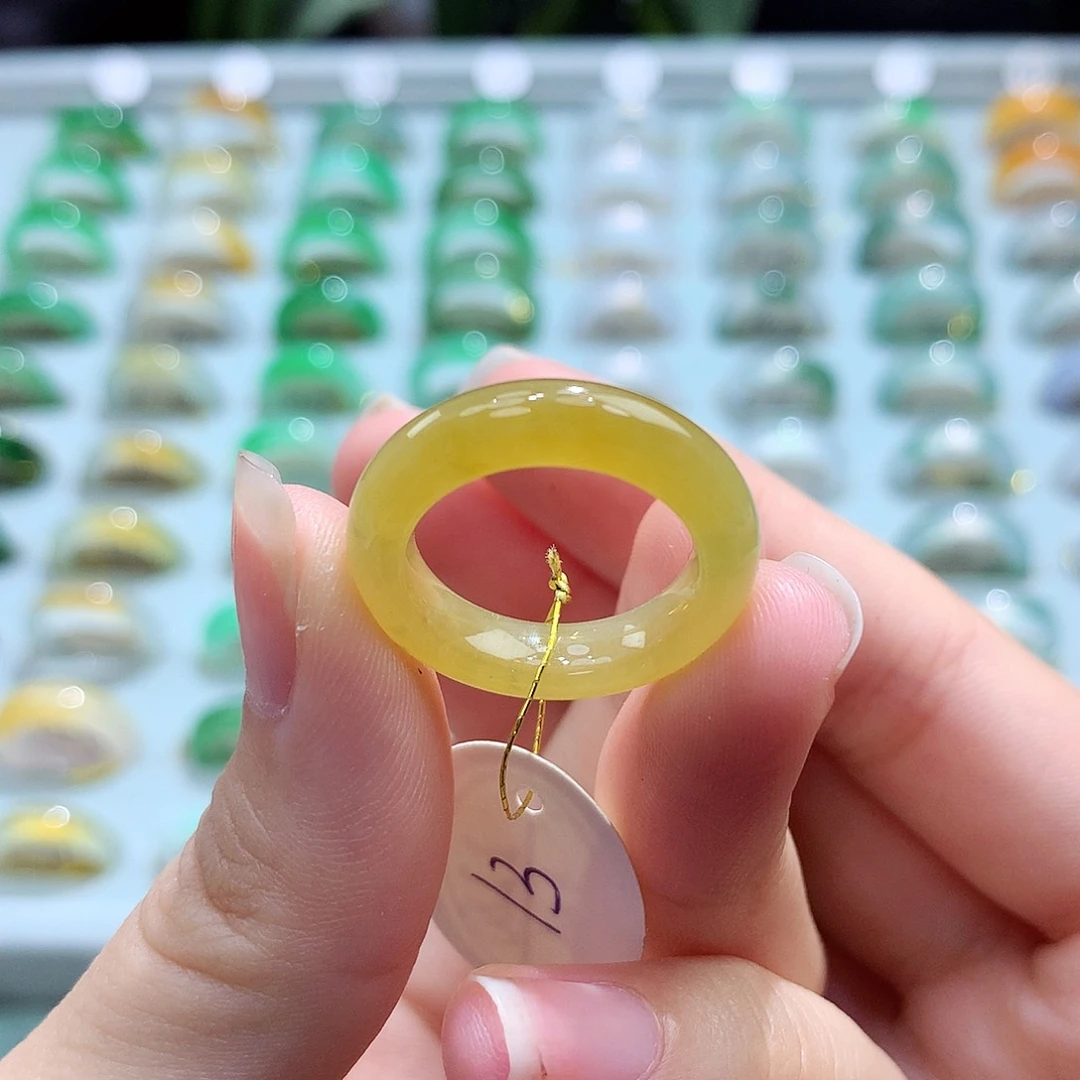 翡翠戒指未镶嵌13圈