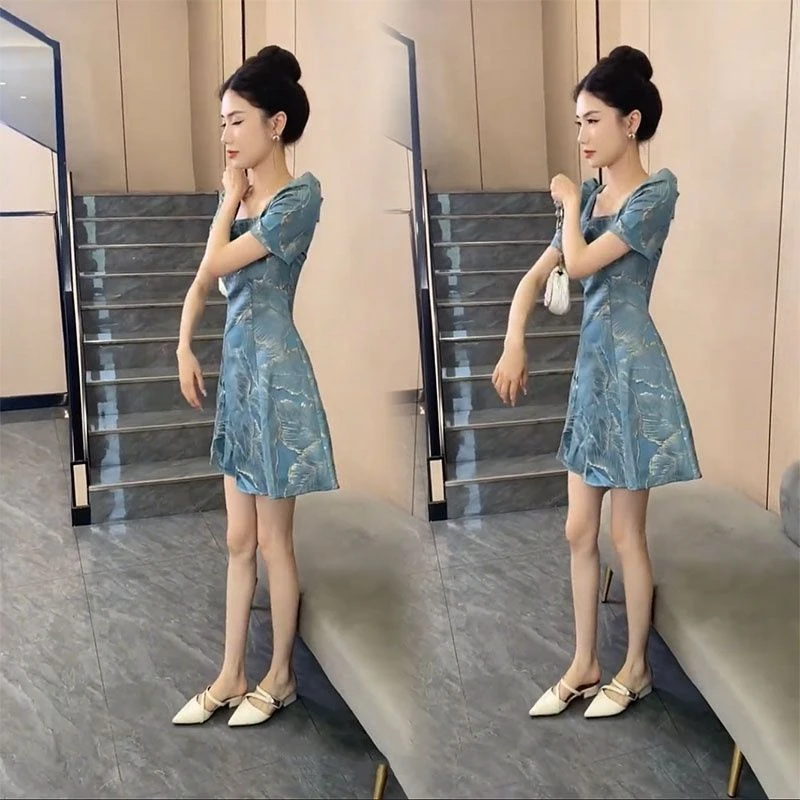 高级感优雅气质时尚连衣裙女2025年夏季新款洋气方领显瘦A字短裙