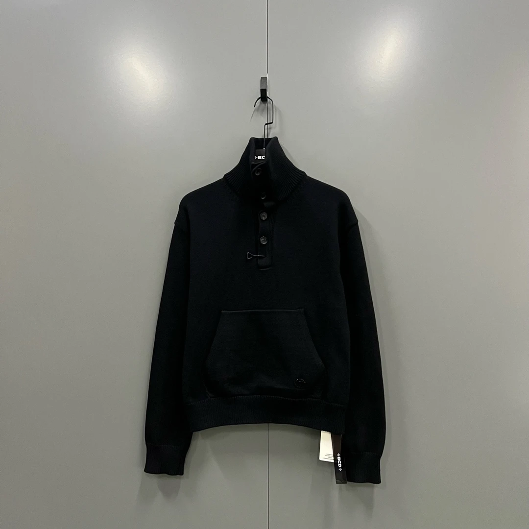 95新 LouisVuitton/路易威登 yy 黑色针织衫 XS码011055 无领标