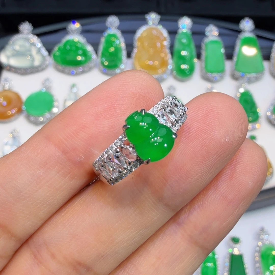 翡翠18K金镶嵌戒指收到货48小时鉴赏期