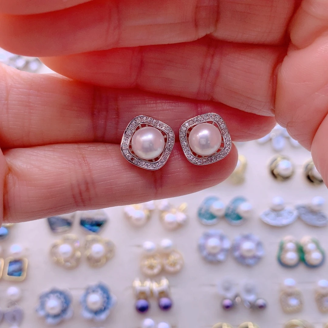 合金耳饰淡水珍珠