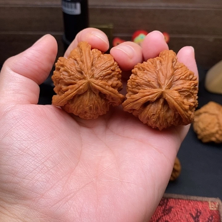 老***二把件文玩核桃白奔
