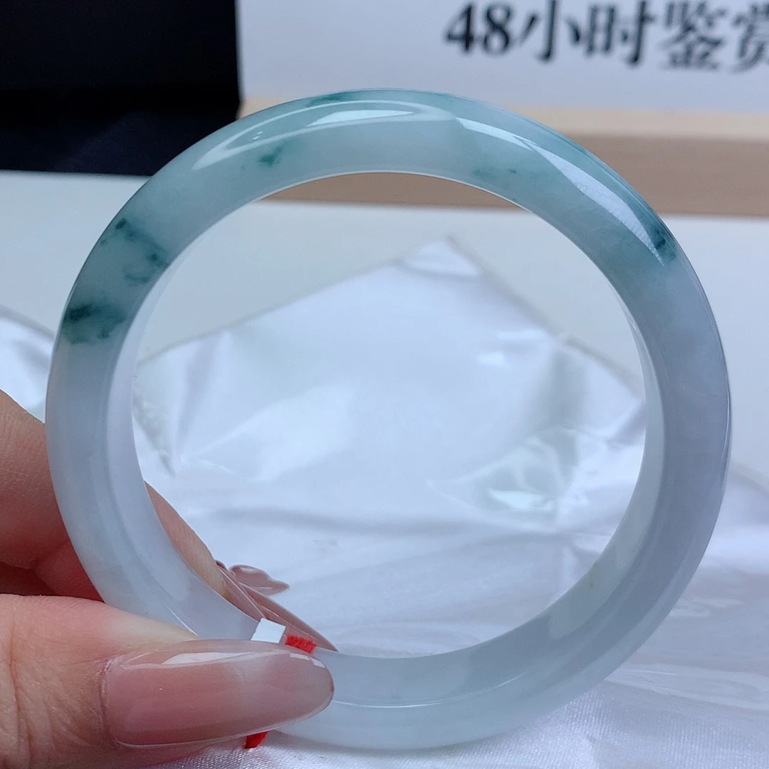 翡翠手镯未镶嵌59圈口