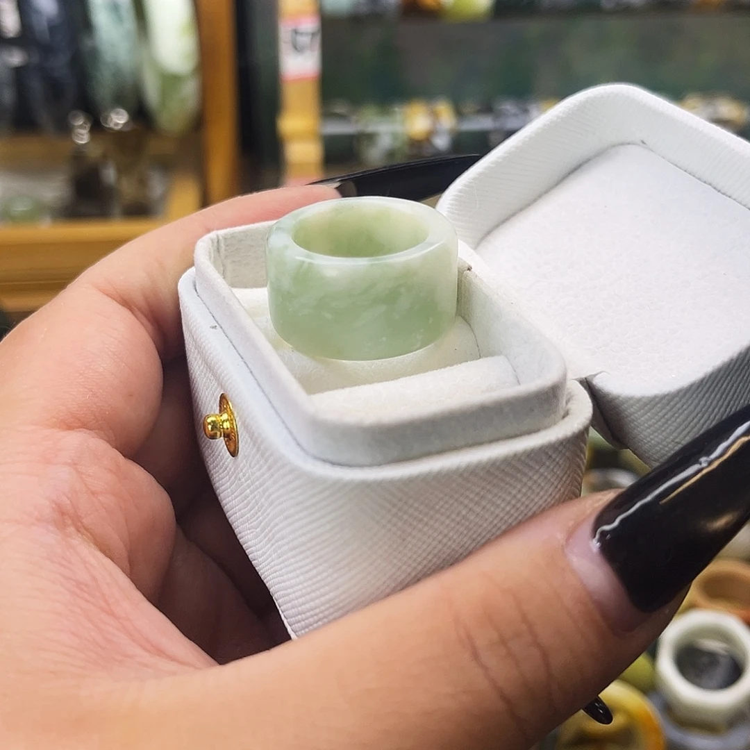 岫玉未镶嵌戒指18.口