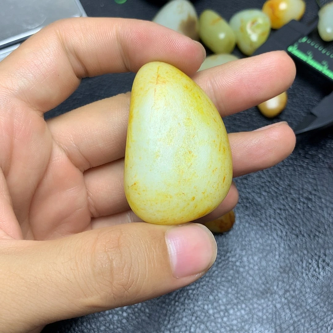 夜***声未镶嵌和田玉挂件
