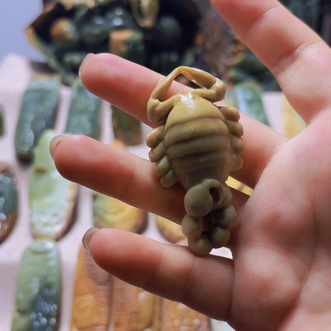 岫岩河磨玉（透闪石质玉）未镶嵌挂件