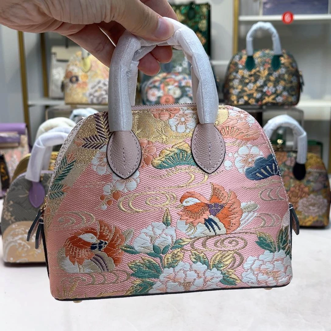 织绣鱼**摆直播间浮力大漏