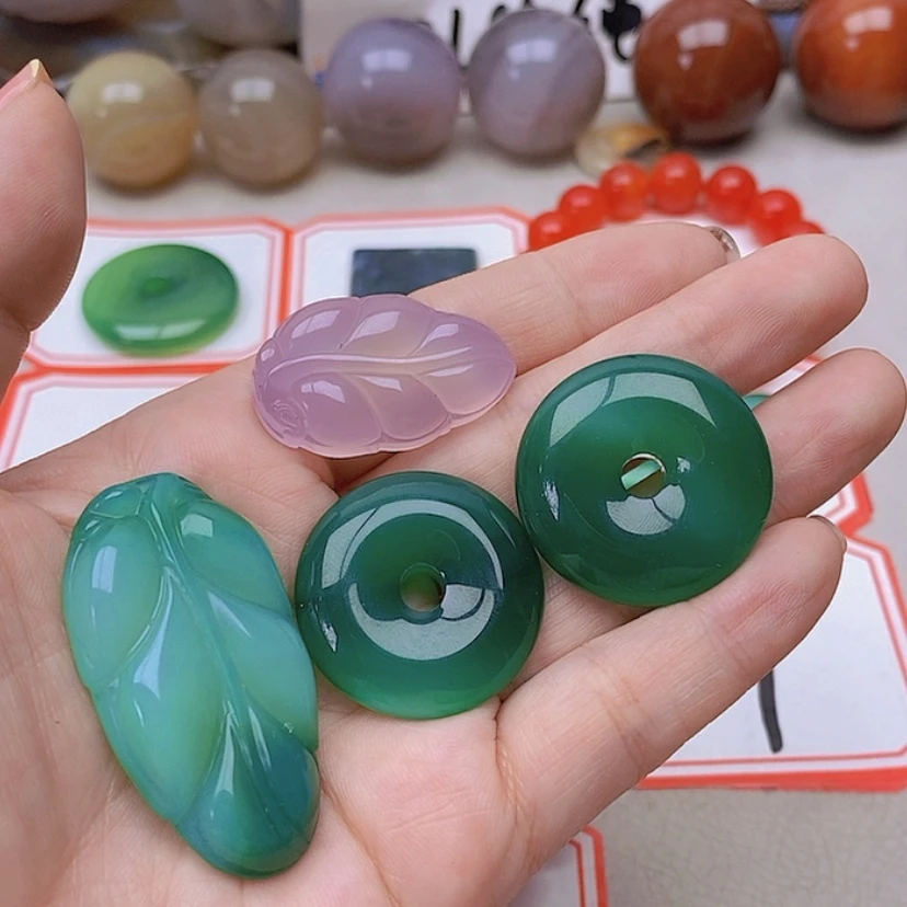 【闪购商品】玛瑙/玉髓未镶嵌珠宝半成品讽*