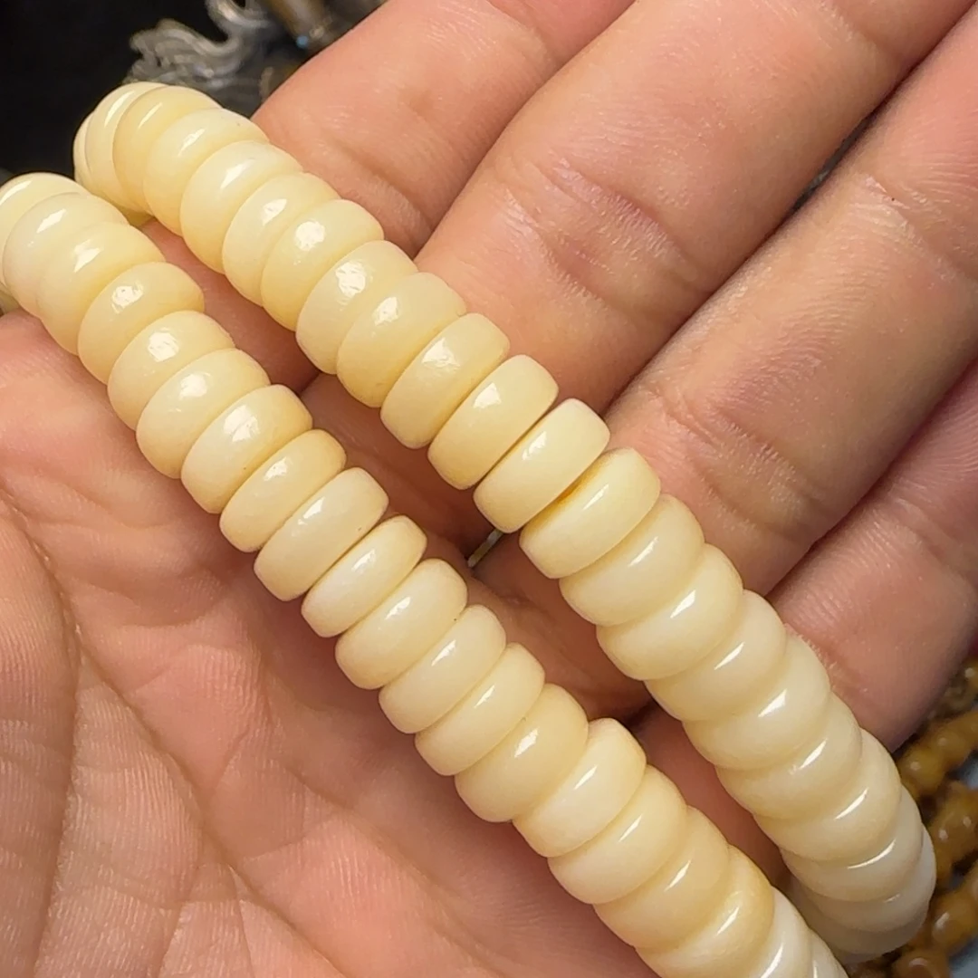 无***情格桑工艺坊直播间