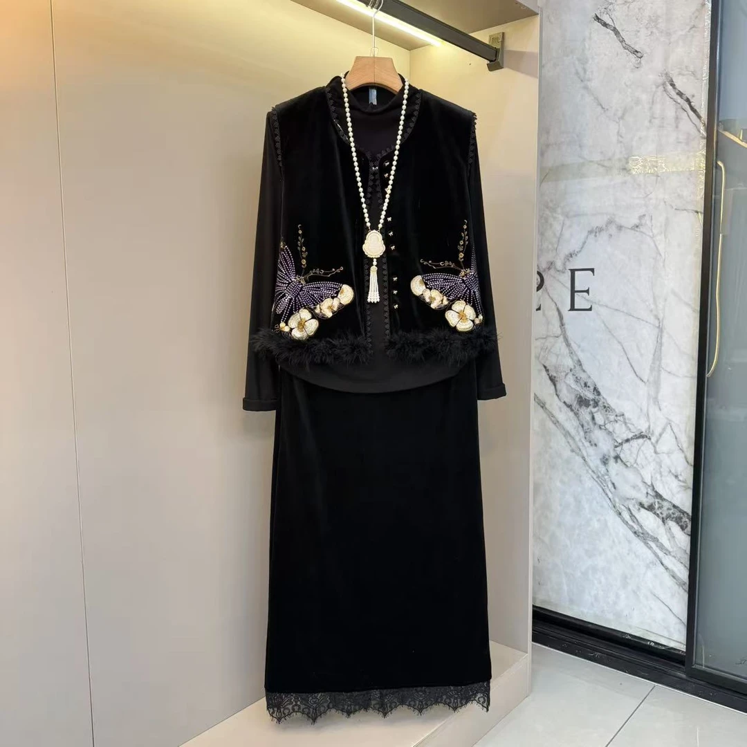 2025秋新新中式高级洋气设计显瘦刺绣马甲+内搭+连衣裙套装70632