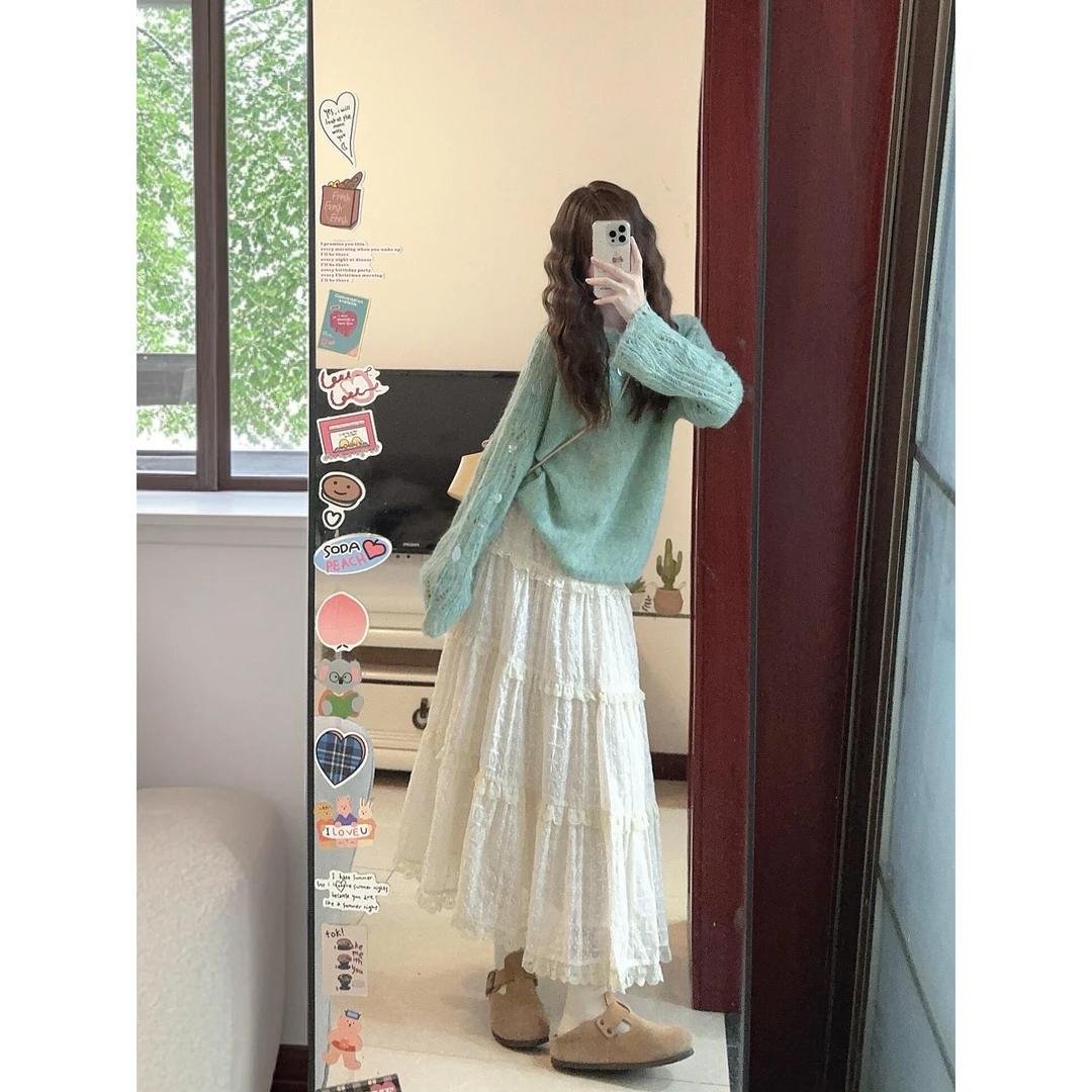 早初秋韩系穿搭一整套减龄高级松弛感休闲镂空针织衫半身裙两件套