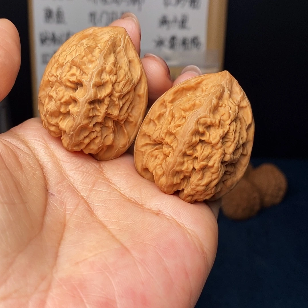 把件文玩核桃承德粗筋