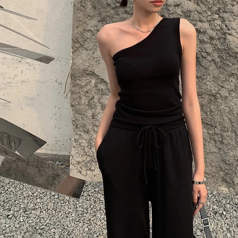 别致单肩斜肩纯棉背心上衣女夏新款内搭锁骨无袖黑色弹力打底吊带