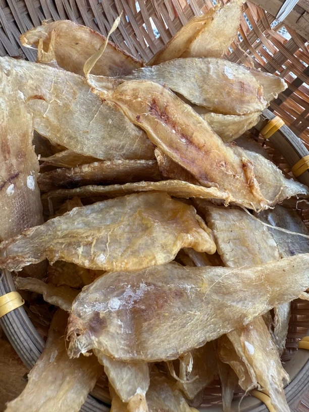 天然日晒鳘鱼胶花胶干货不腥可用于孕妇坐月子胶