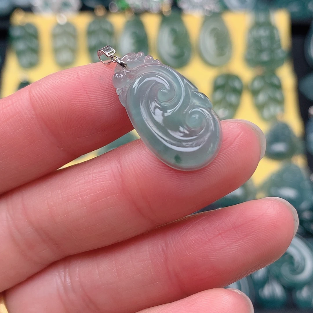 翡翠吊坠(不含链)18K金镶嵌吊坠