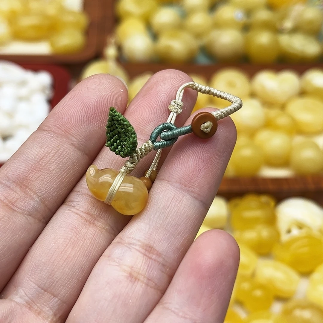 蜜蜡未镶嵌裸石天然