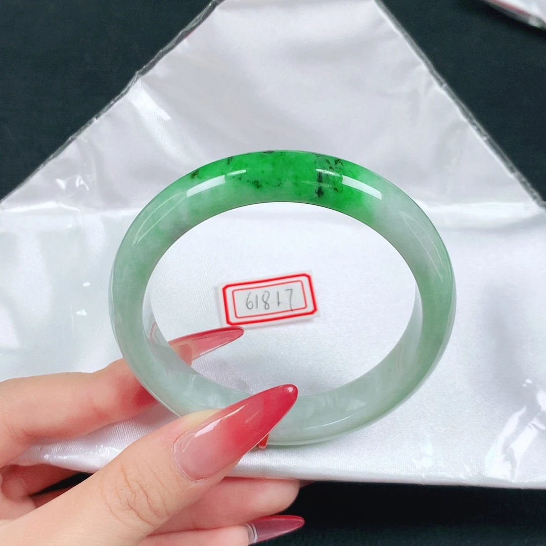 翡翠未镶嵌手镯天然翡翠手镯04