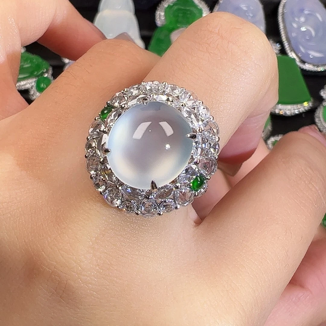 翡翠戒指18K金镶嵌蛋面