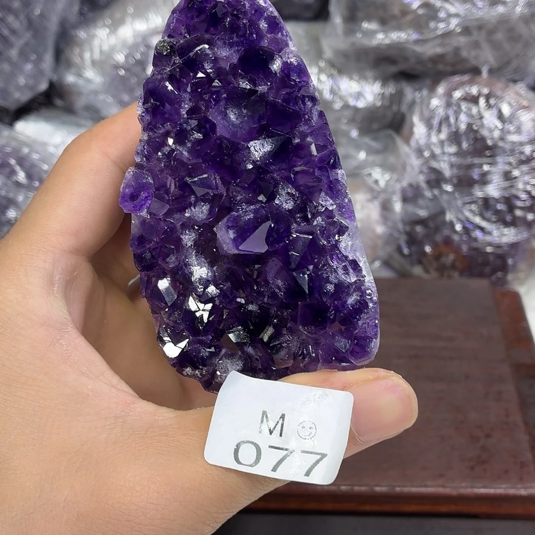 未镶嵌水晶大型摆件（非配饰）