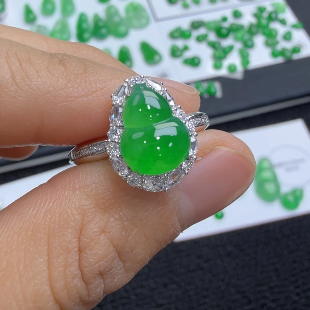 颈饰未镶嵌翡翠葫芦