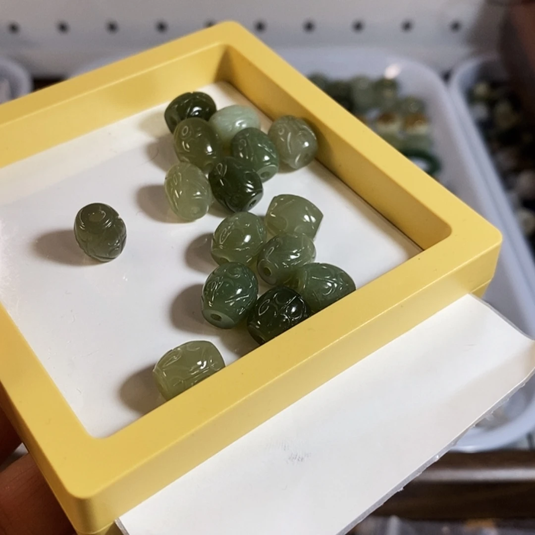 和田玉未镶嵌手链微瑕处理不退不换